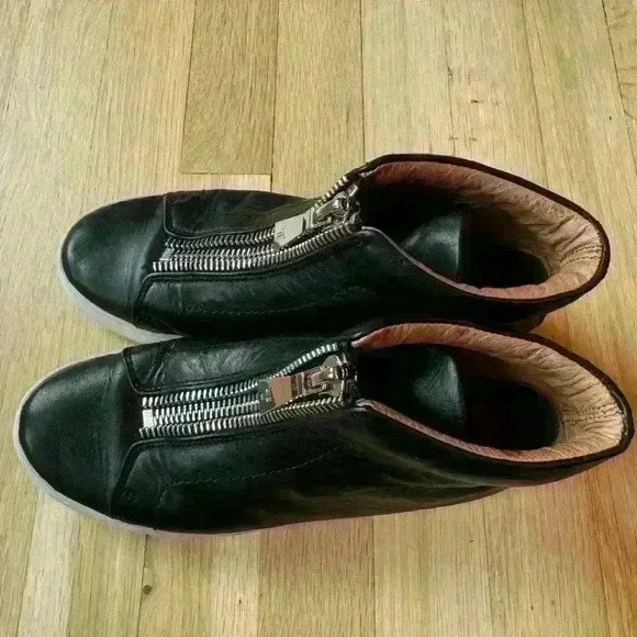 Frye Sneakers - Picture 3 of 4